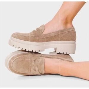 Elegant Beige Women's Suede Loafers